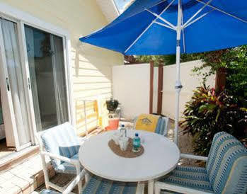 Anna Maria Beach Cottages Anna Maria Island Exterior photo